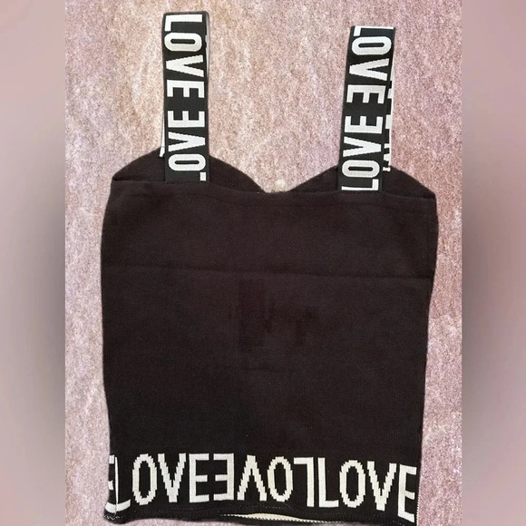 Women’s Black and White Cropped Tank Top  One Size  NWOT - Picture 2 of 4